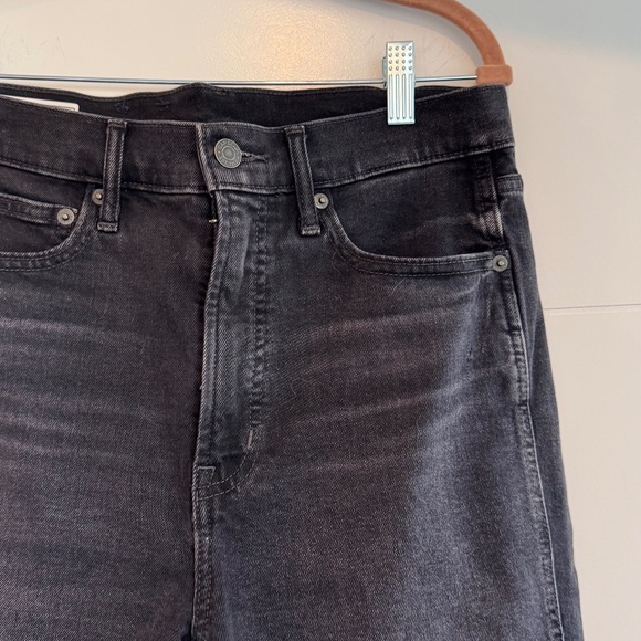 Gap Vintage Slim High Rise , Size 29 Tall / 8 Tall, Washed Black - Picture 4 of 9